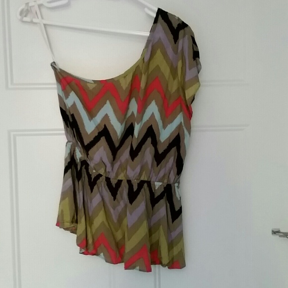 Never Worn - BCBG Generation Top - Size Small