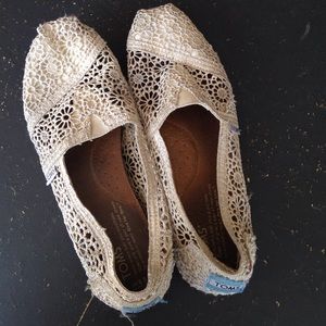 lace toms