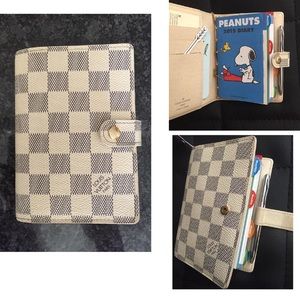 100% authentic Louis Vuitton agenda PM azur print.