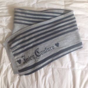 Juicy couture scarf