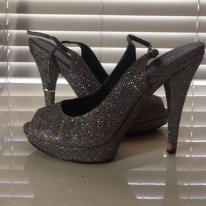 Sparkly silver heals! WORN ONCE