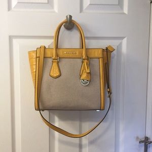 NWOT Michael Kors Colette Large Satchel