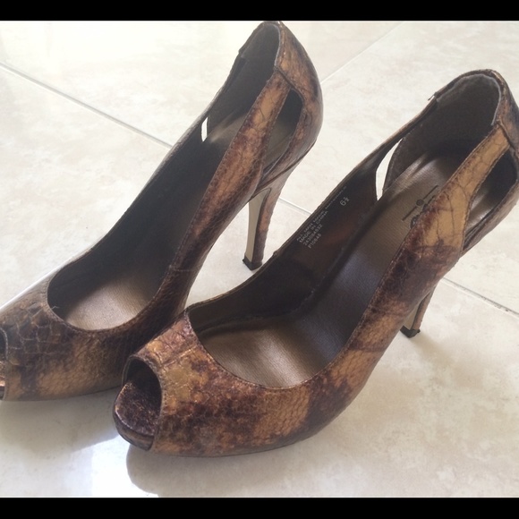 Copper heels- brand new