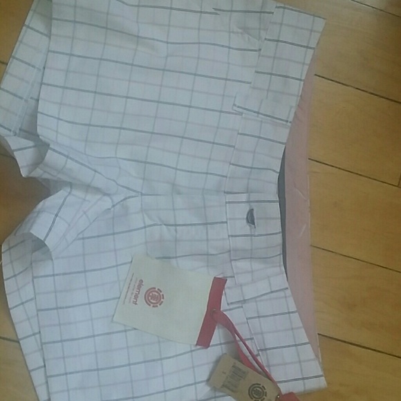 NEW WITH TAG,Adorable plaid shorts