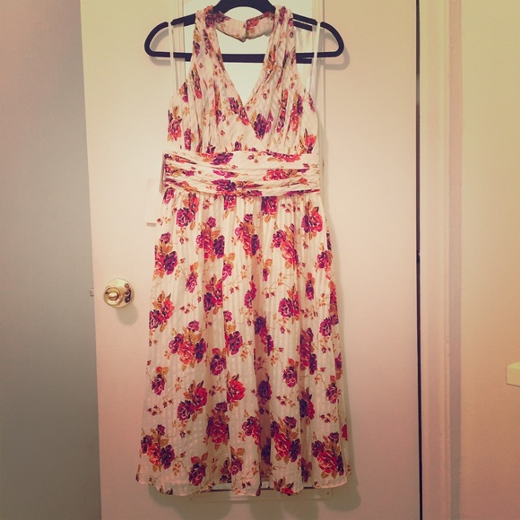 Betsey Johnson 100%Silk Halter Dress in a size 10.