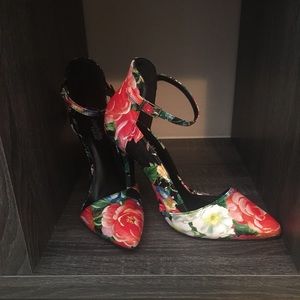 Brand new floral print heals