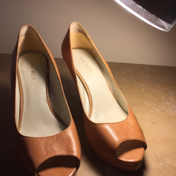 Nine West woman shoes  beautiful! - Picture 2 of 4