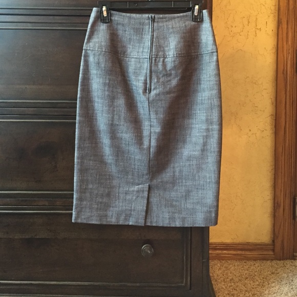 Mid length skirt, never been worn - Picture 3 of 3