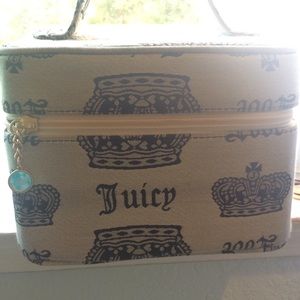 VINTAGE JUICY COUTURE MAKE-UP CARRIER