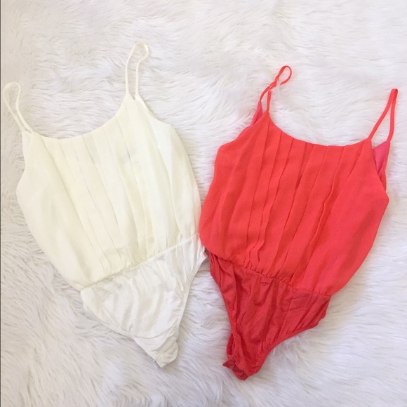 ❌SOLD❌ Ivory Bodysuit - Picture 2 of 2