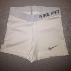 RESERVED FOR LYNDA white Nike pros