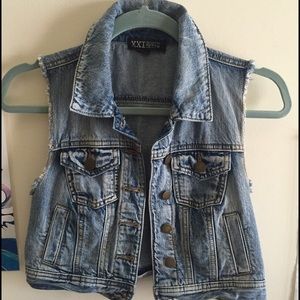 Cropped Denim Vest