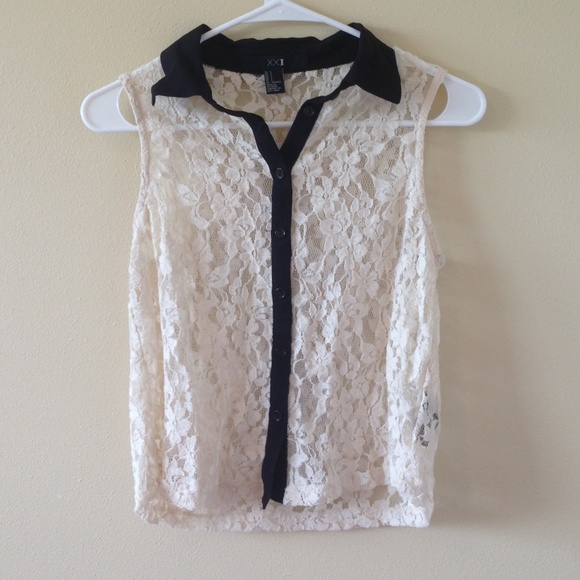Forever 21 Tops - ☀NEW LISTING☀Forever 21 Top!