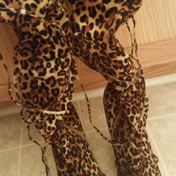 Leopard  Print  knee  high boots