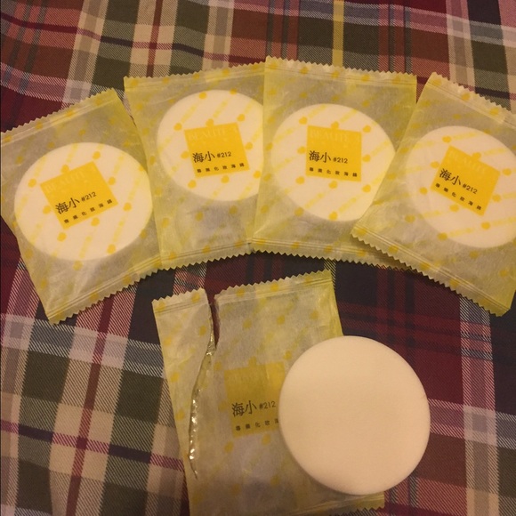 Brand New Makeup Sponges (4)