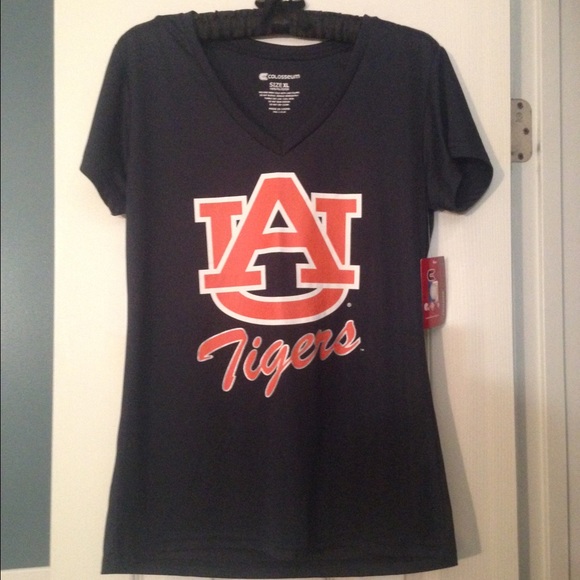 NWT XL ladies auburn tigers shirt