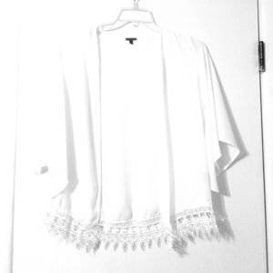 Charlotte Russe Kimono