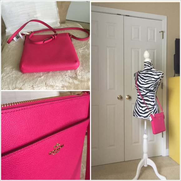 Sold-Authentic Coach Textured Leather NS Swingpack - Picture 4 of 4