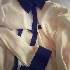 Long sleeve dress shirt collar