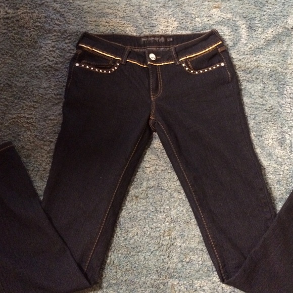 NWOT dark wash jeans