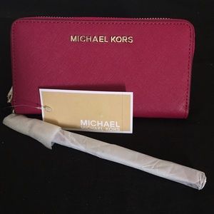 Michael Kors Wristlet