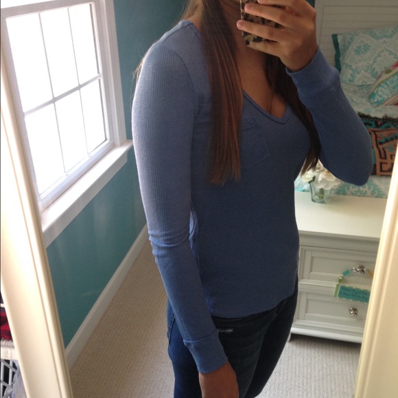 SOLD❗️BDG Blue Waffleknit Top - Picture 2 of 4