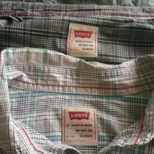 2 Levi button down shirts
