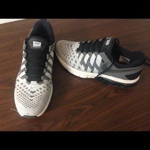 Nike finger trap sneakers