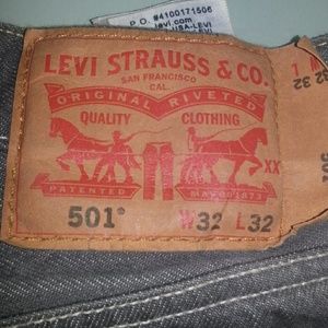 Gray 501 Levi's