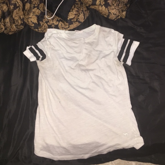 Vs shirt