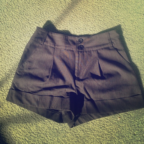 High waisted forever 21 black shorts!