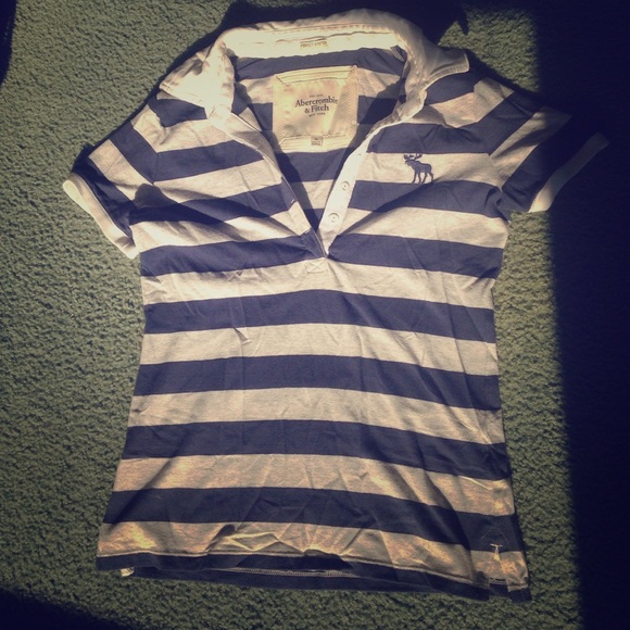 Super cute Abercrombie & Fitch polo shirt!