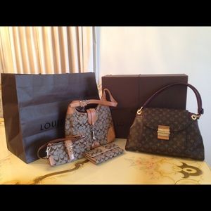 Louis Vuitton Bag Olympe AUTHENTIC w/FREE Coach 👜