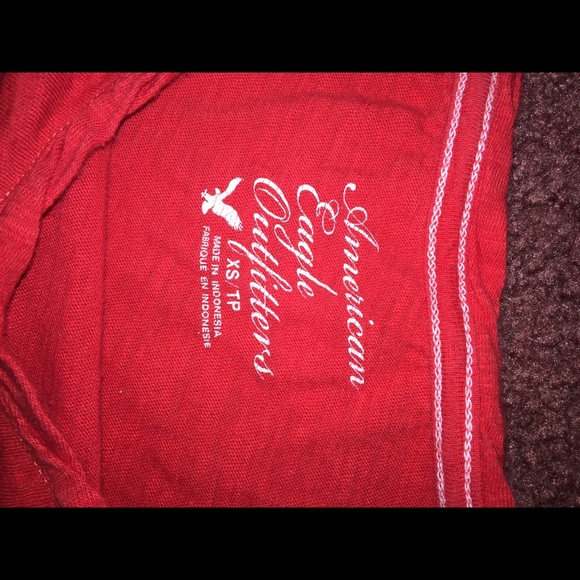 Red American eagle tee - Picture 2 of 3
