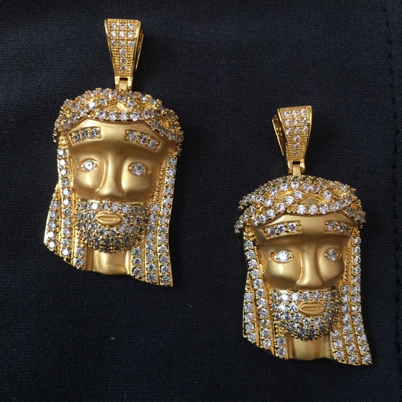 Mini jesus pieces