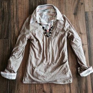 Light Brown V-neck Long-sleeved Shirt