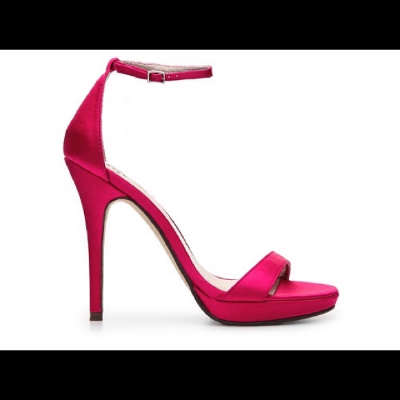 Michael Antonio- Lovina in fuchsia
