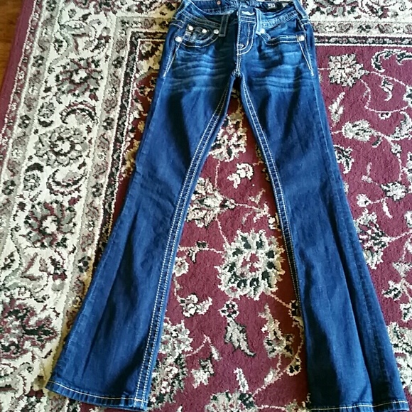 Miss Me size 23 only worn once 31 inch inseam