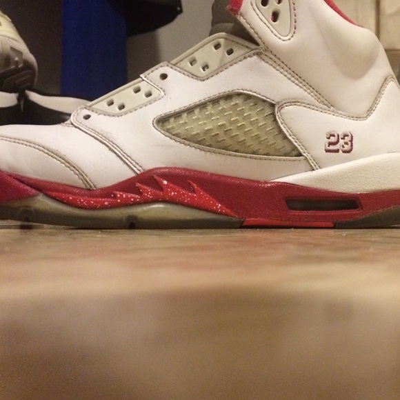Air Jordan 5 scarlet red size 7