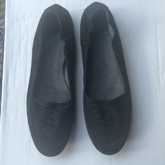 ****Sold*****Stuart Weitzman Black leather flats