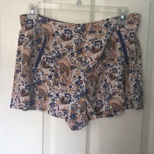 Patterned shorts