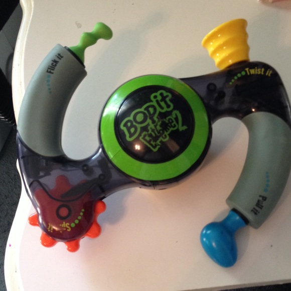 Bop it extreme 2