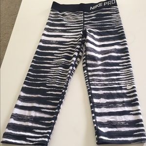 NikePro Capri Pant
