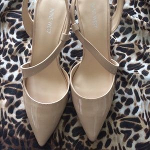 Beige patent leather shoes