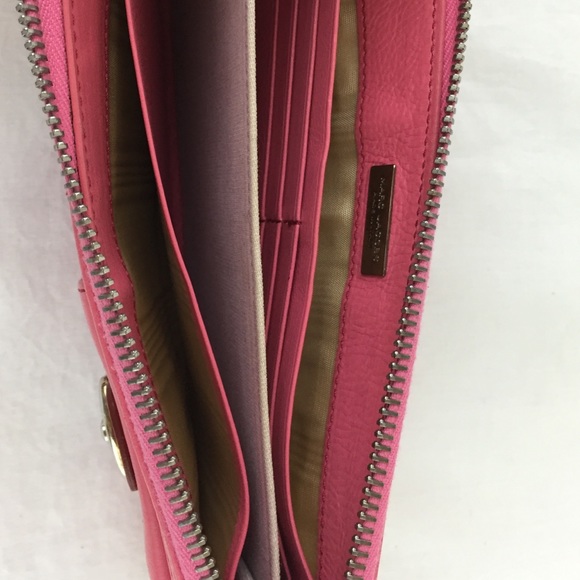 Marc Jacobs Hot Pink Leather Zip Clutch Wallet - Picture 2 of 4