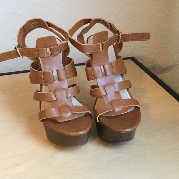 Brown Charlotte Russe wedges