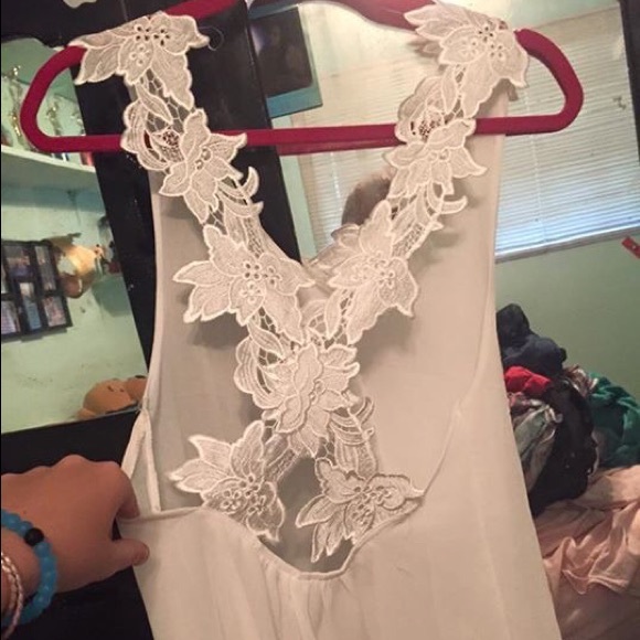 size M short white dress - Picture 2 of 4