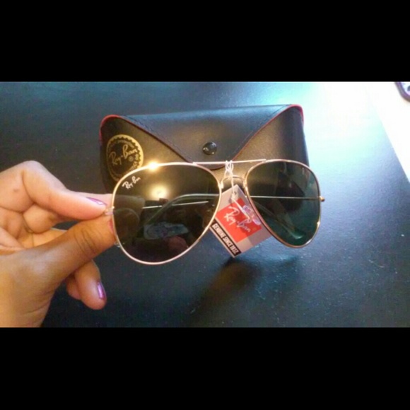 Aviator sunglasses black lense