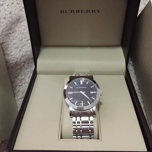 ⭐️⭐️SOLD⭐️⭐️ Burberry Men Chronograph Watch