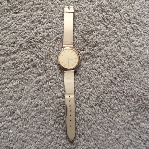 F21 WATCH - Picture 1 of 2